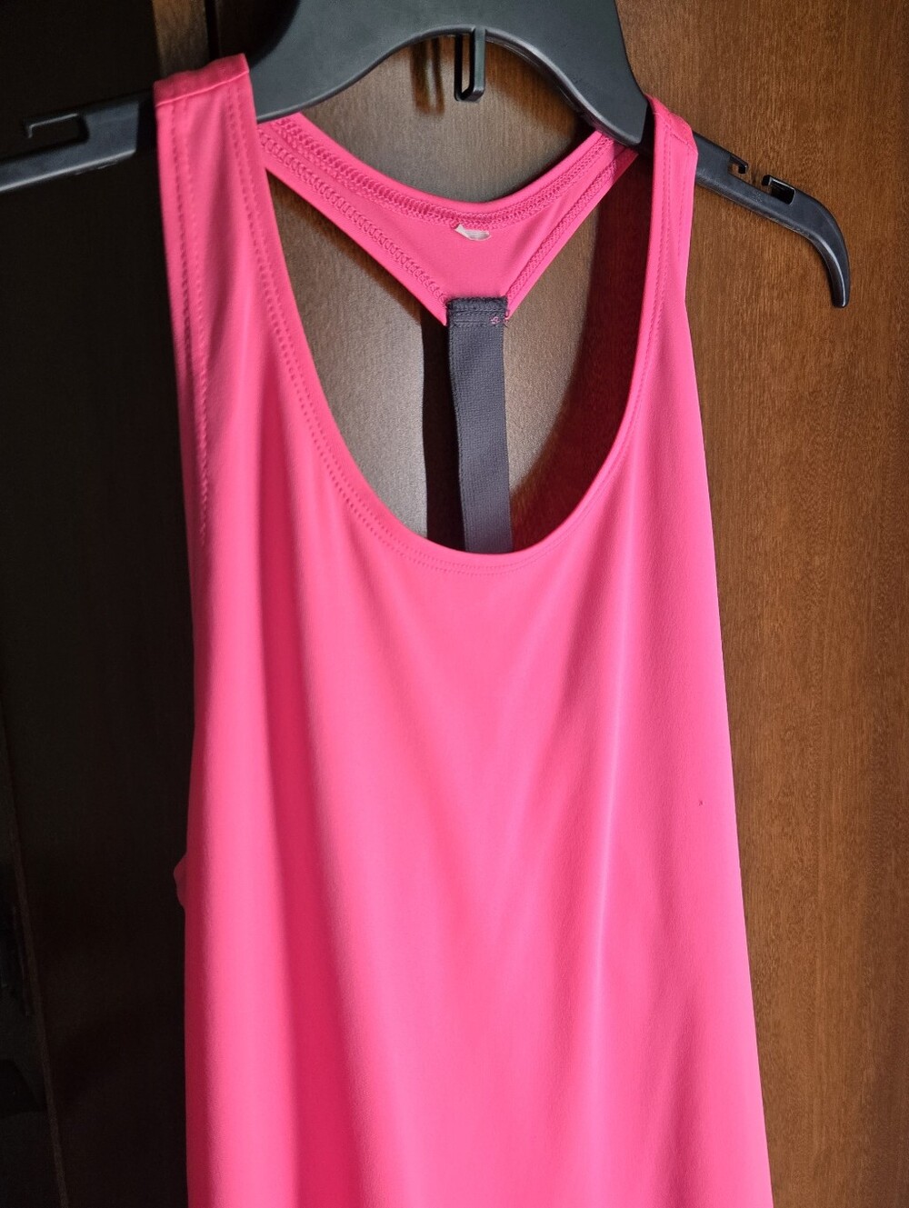 Under Armour Hot Pink Racerback Performance Tank - Picture 2 of 4